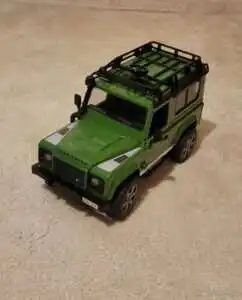 Predám Auto Bruder Jeep Land Rover – mierka 1:16, detailné spracovanie