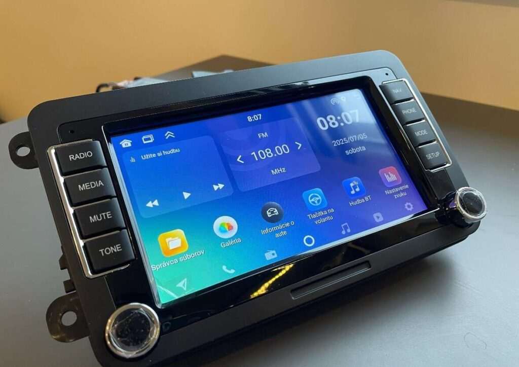 Predám VW, SEAT, ŠKODA 7” 2DIN ANDROID autorádio, CARPLAY 2GB+64GB