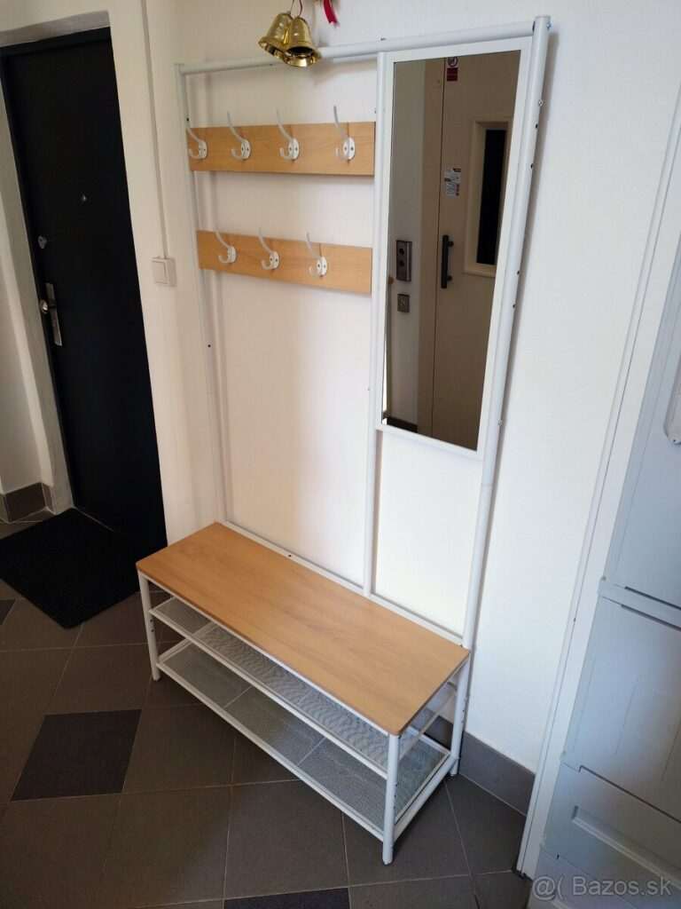 Predsieňová stena so zrkadlom - fotka 3