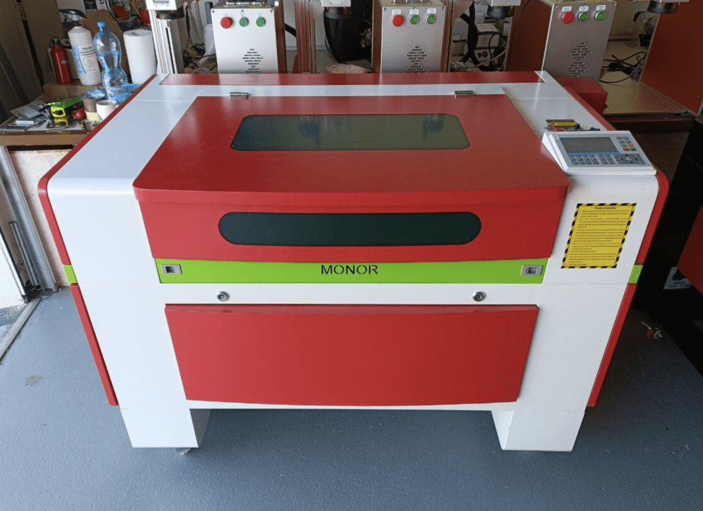 Nový CO₂ laser 80 W – pracovná plocha 700 × 500 mm, skladom