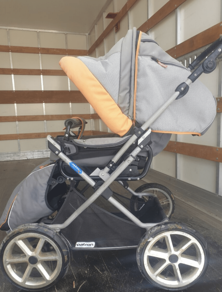 Predám  Lacný kočík – praktický a funkčný
