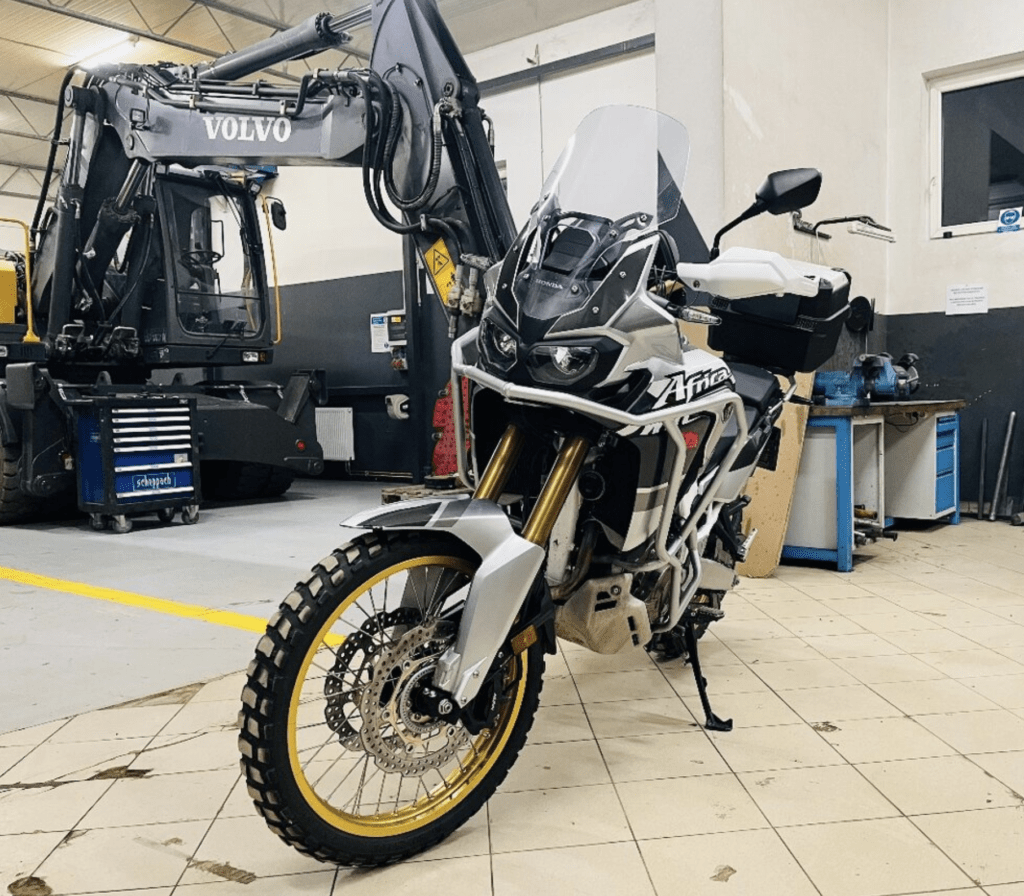 Predám Honda CRF 1000 Africa Twin Adventure Sports – manuál, top stav