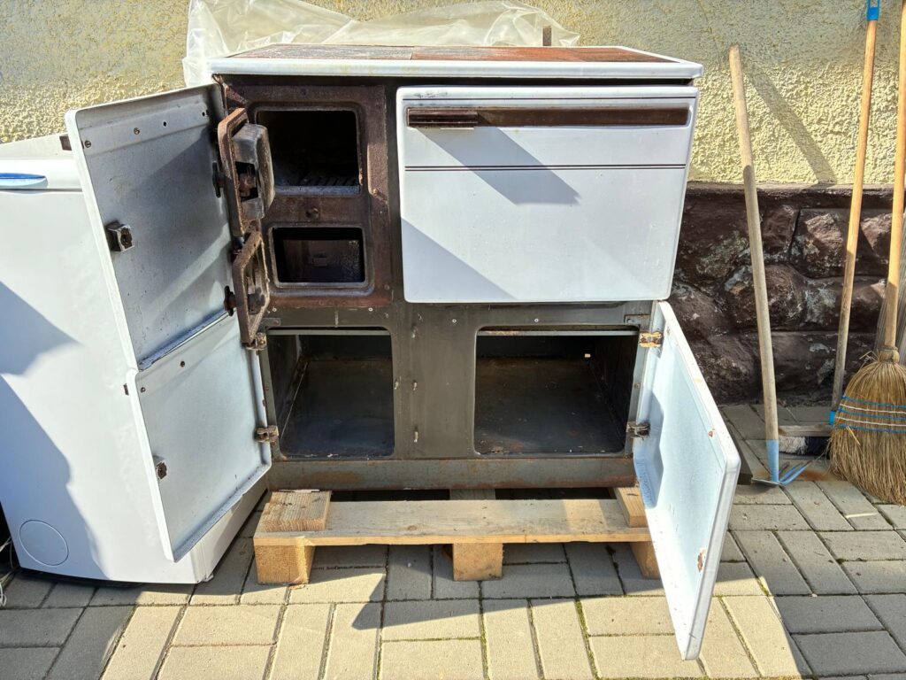 Pec na drevo - fotka 3