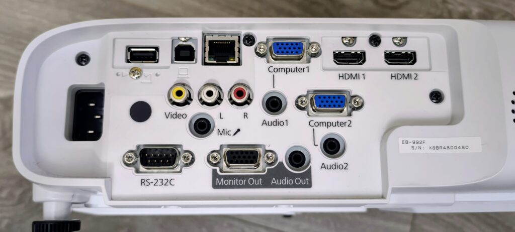 EPSON EB-992F Full HD projektor - fotka 8