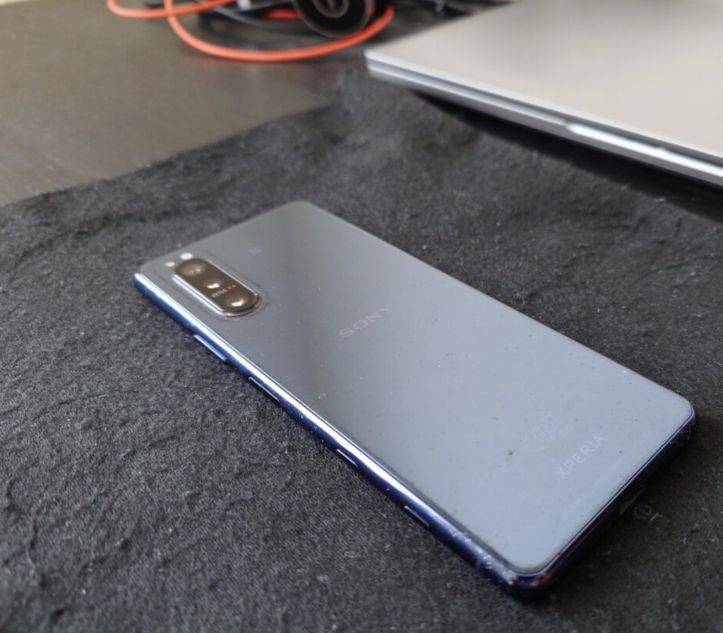 Predám mobil Sony Xperia 5 II Blue