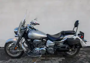 YAMAHA XV 1900 MIDNIGHT STAR -AKO NOVA-GARANTUJEM SPOKOJNOST