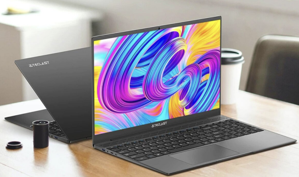 Predám  hliníkový 15.6″ notebook Full HD IPS 8GB 256GB SSD