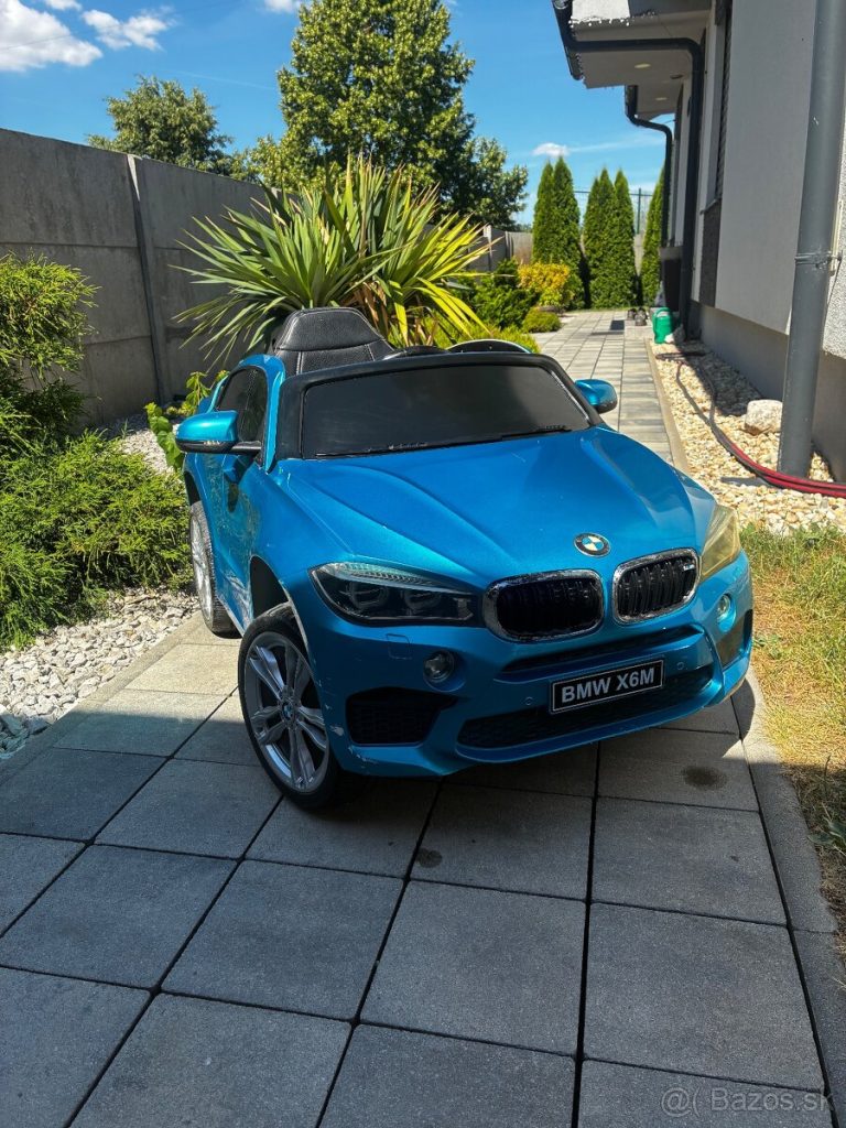 Predám elektrické autíčko BMW X6